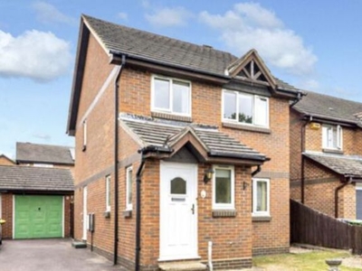 Detached house to rent in Upper Barn Copse, Fair Oak, Eastleigh SO50