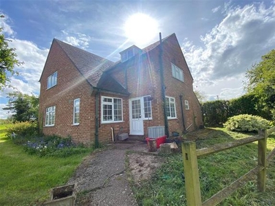Detached house to rent in Verney Junction, Buckingham MK18