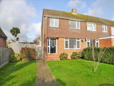 End terrace house to rent in Roedean Road, Worthing BN13