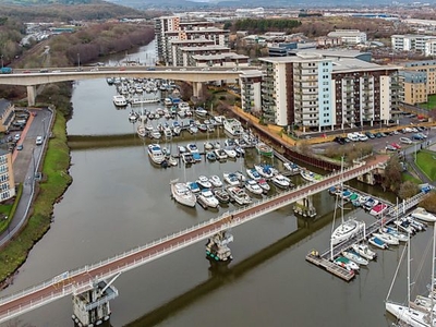 Flat for sale in Victoria Wharf, Cardiff CF11