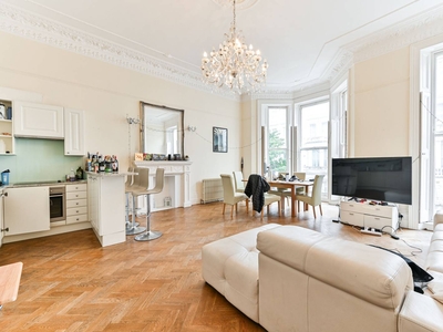 Flat in Lexham Gardens, South Kensington, W8