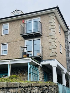 Flat to rent in Abbey Street, Penzance TR18