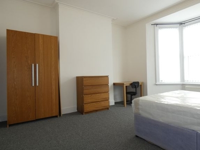 Flat to rent in Addycombe Terrace, Newcastle Upon Tyne NE6