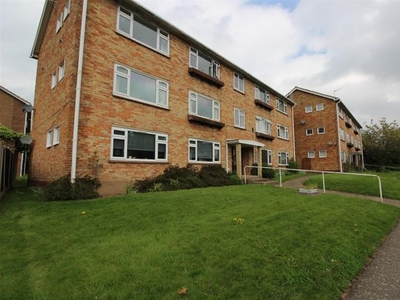 Flat to rent in Beaconsfield Road, Canterbury CT2