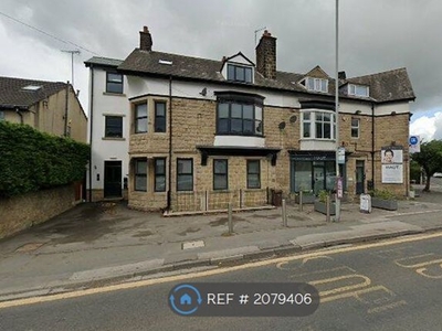 Flat to rent in Bradford Road, Menston, Ilkley LS29