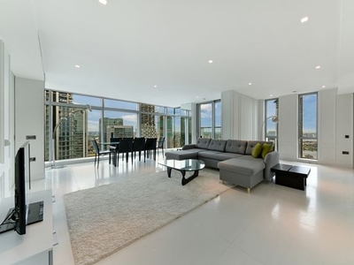 Flat to rent in East Tower, Pan Peninsula, Canary Wharf E14