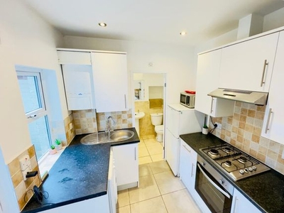 Flat to rent in Goldspink Lane, Newcastle Upon Tyne, Tyne And Wear NE2