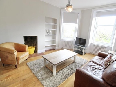 Flat to rent in Great Western Road, First Floor AB10