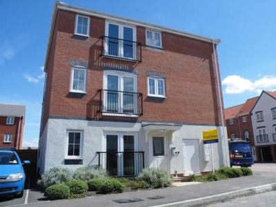 Flat to rent in Gresham Close, Sutton-In-Ashfield NG17