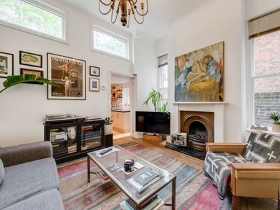 Flat to rent in Lambolle Road, Belsize Park NW3