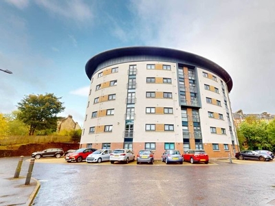 Flat to rent in Saucel Crescent, Paisley PA1