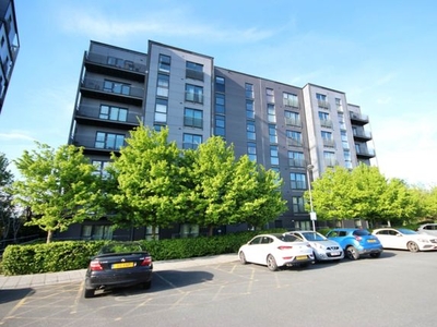 Flat to rent in The Waterfront, Openshaw M11