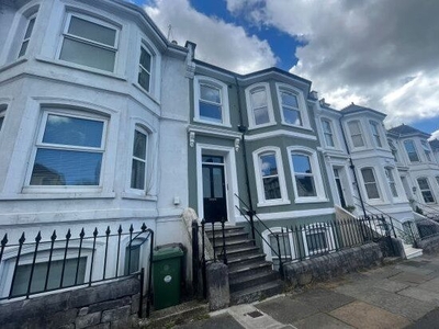 Flat to rent in Valletort Road, Plymouth PL1