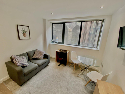 Studio flat for rent in Bracken House, 44-58 Charles Street, Manchester, M1