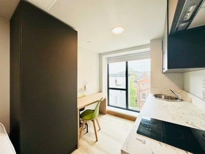 Studio flat for rent in Felix Apartments, Nottingham, NG1
