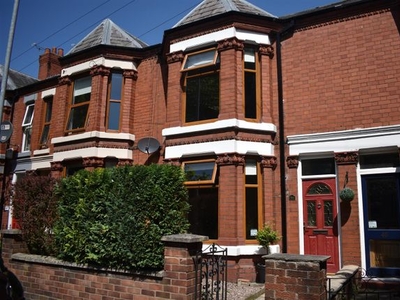 Terraced house to rent in Gainsborough Road, Crewe, Cheshire CW2