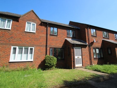 Terraced house to rent in Sadler Walk, Oxford OX1