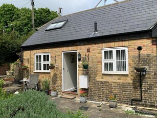 1 bedroom cottage for rent in Vicarage Street, St Peters, CT10