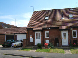 1 bedroom end of terrace house for rent in Armoury Drive, Gravesend, Kent DA12 1NB, DA12