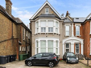 1 bedroom flat for rent in Bromley Road London SE6