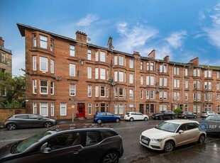 1 bedroom flat for rent in Cathcart Road, Glasgow, G42