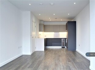 1 bedroom flat for rent in Dutfield House, London, SE18