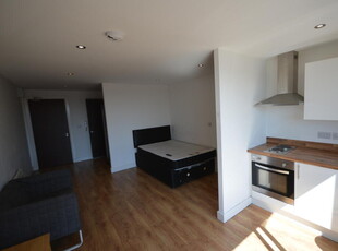 1 bedroom flat for rent in Flat 28, 137a Upper Hill Street, L8