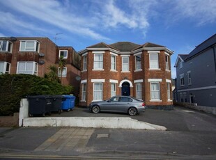 1 bedroom flat for rent in Flat 7, Harkwood Court, 179 Bournemouth Road, Poole, Dorset, BH14