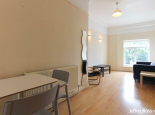 1 bedroom flat for rent in George Court, Roath, CF24