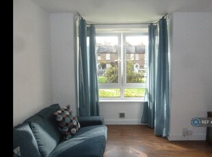 1 bedroom flat for rent in Hassendean Road, London, SE3
