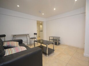 1 bedroom flat for rent in London Road, Reading, Berkshire, RG1