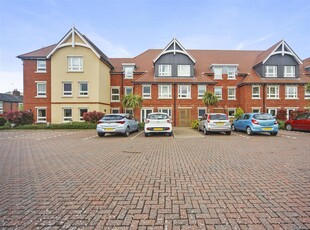 1 Bedroom Retirement Apartment – Purpose Built For Sale in Droitwich, Worcestershire