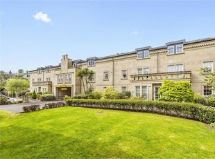 2 bed top floor flat for sale in Willowbrae
