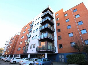 2 bedroom apartment for rent in Channel Way, Southampton, SO14