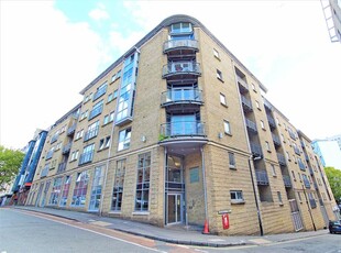 2 bedroom apartment for rent in Hamilton Court, Montague Street, City Centre, BS2