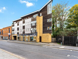 2 Bedroom Apartment For Rent In Kingston Upon Thames, Surrey