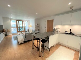 2 bedroom apartment for sale in St James Quay, Brewery Wharf, LS10