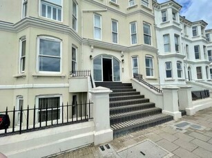 2 bedroom duplex for rent in Marine Parade, WORTHING, BN11
