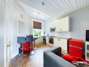 2 bedroom flat for rent in Argyle Place, Marchmont, Edinburgh, EH9