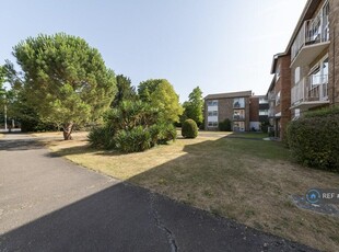 2 bedroom flat for rent in Bath Road, Reading, RG1
