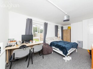 2 Bedroom Flat For Rent In Brighton, East Sussex