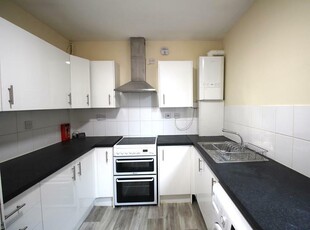 2 bedroom flat for rent in High Street, Bedford, MK40 1RZ, MK40