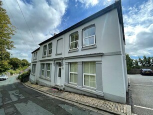 2 bedroom flat for rent in Laira, Plymouth, PL3