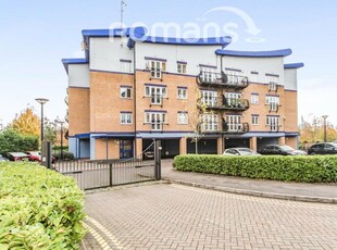 2 bedroom flat for rent in Luscinia View, Napier Road, RG1