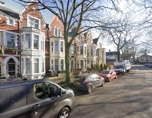 2 bedroom flat for rent in Princes Street, Roath, CF24