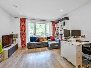 2 bedroom flat for rent in Purbeck Gardens, Lower Sydenham, London, SE26