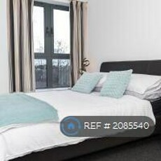 2 bedroom flat for rent in Queens Court, Hull, HU1