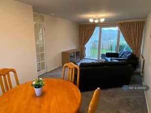 2 bedroom flat for rent in St Leonards, East Kilbride, Glasgow, G74