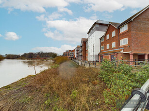 2 bedroom flat for rent in The Wharf, Chester, CH1