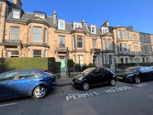 2 bedroom flat for rent in Westhall Gardens, Bruntsfield, Edinburgh, EH10